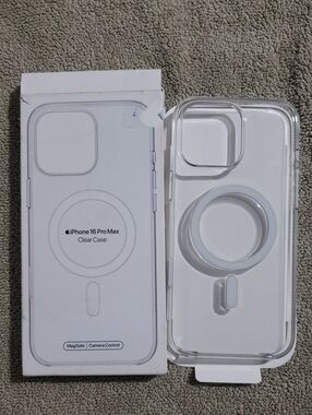 Clear Case With Magsafe For iPhone 16 Pro Max